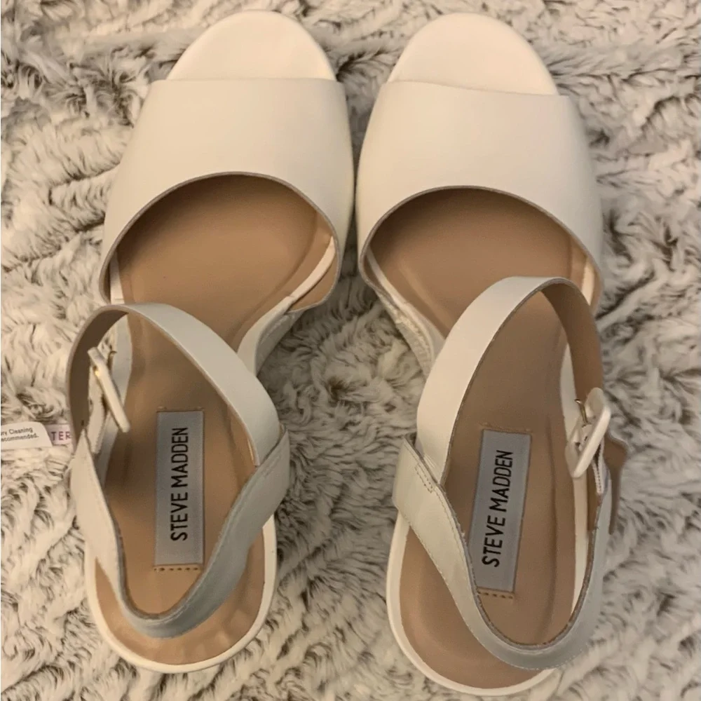 Steve Madden Citrus platform wedge strap sandals white preowned EUC - Picture 2 of 11